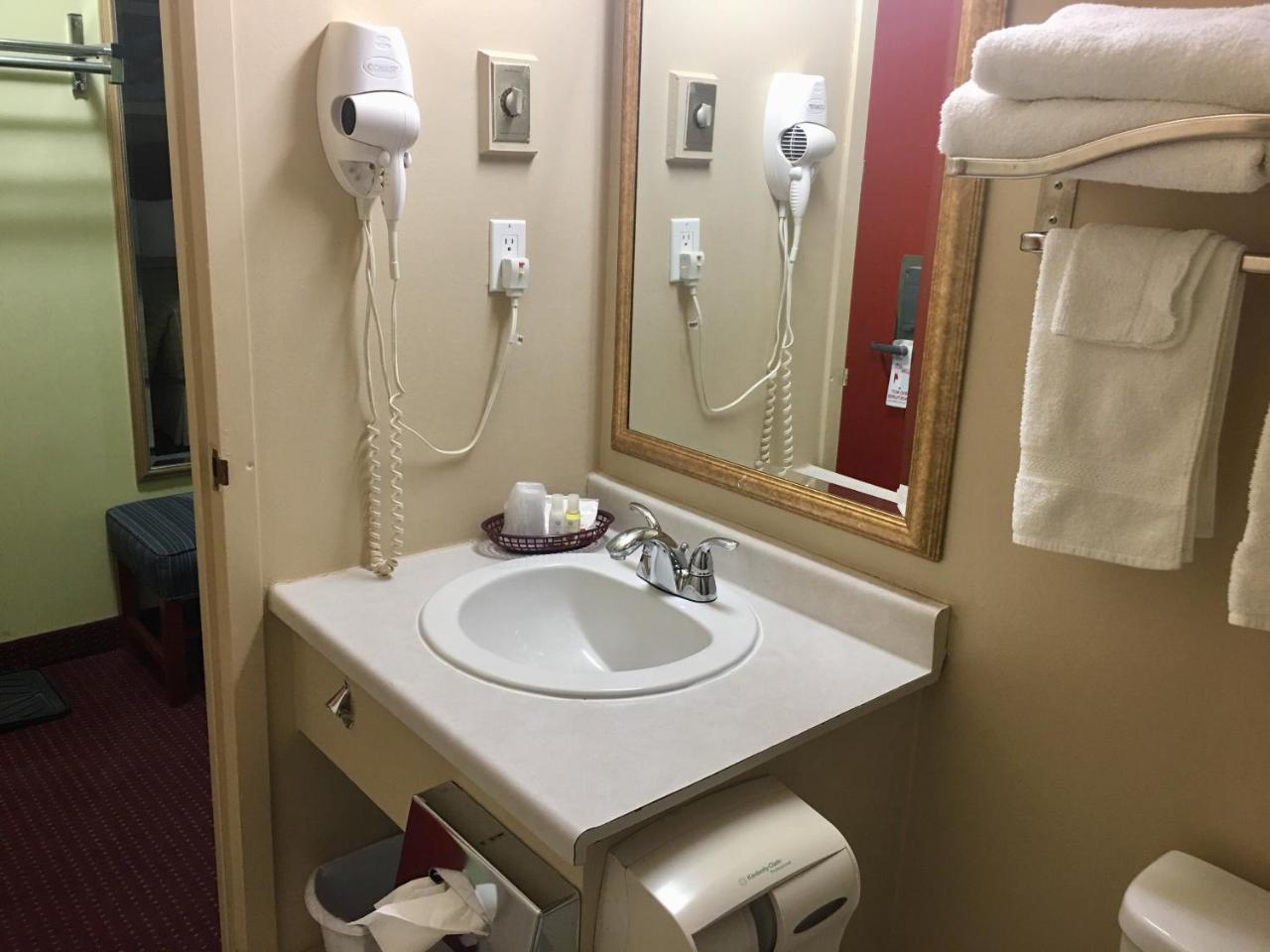 Valley Motel 2*